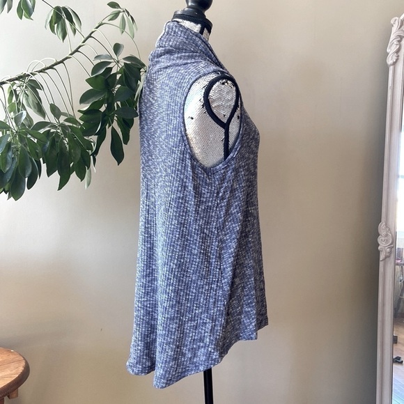 ⭐️2 FOR $20⭐️ Love Riche flowy tunic knit top - Picture 2 of 5